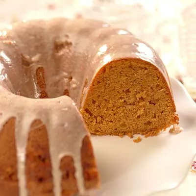 Pastel de especias de calabaza con chip blanco