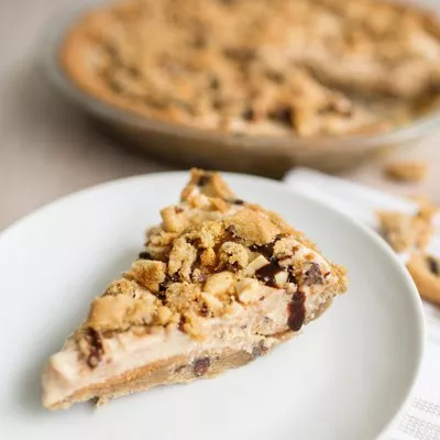 Pastel de helado de mantequilla de maní