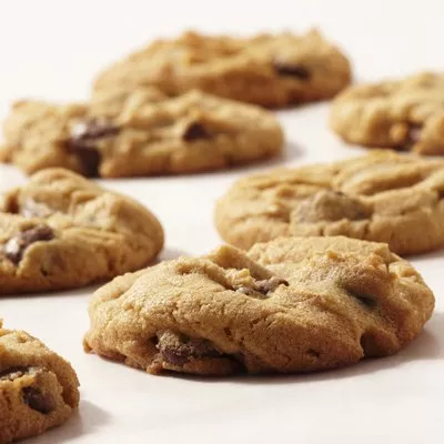Galletas con chispas de chocolate y mantequilla de maní