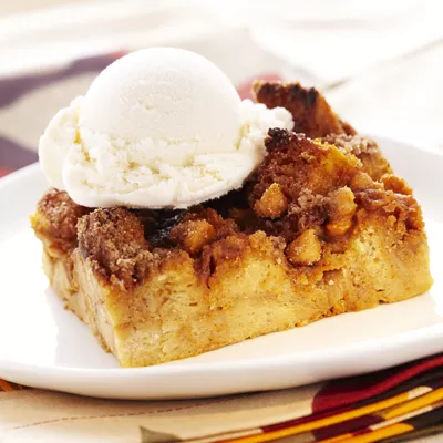 Budín de pan de calabaza y caramelo