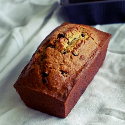 pan de plátano con trozos de chocolate