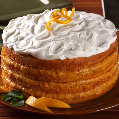 Pastel de calabaza con relleno de crema de naranja