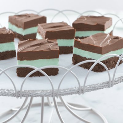 Barras de menta y chocolate cremosas fáciles de hornear