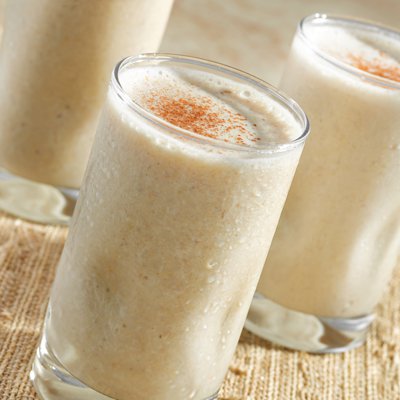 Batido de frutas y avena para el desayuno