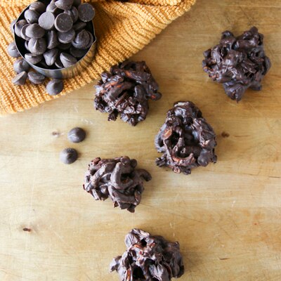 Caramelos de chocolate amargo y cereza