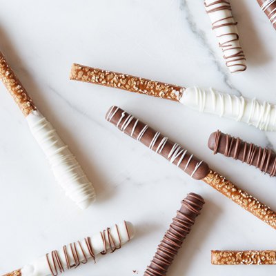 Chocolate dipped new arrivals pretzel rods