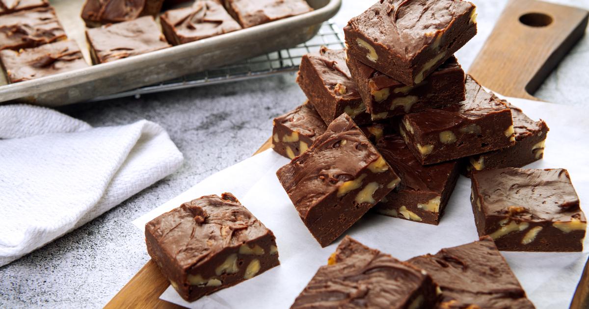 CARNATION® Famous Fudge using Evaporated Milk