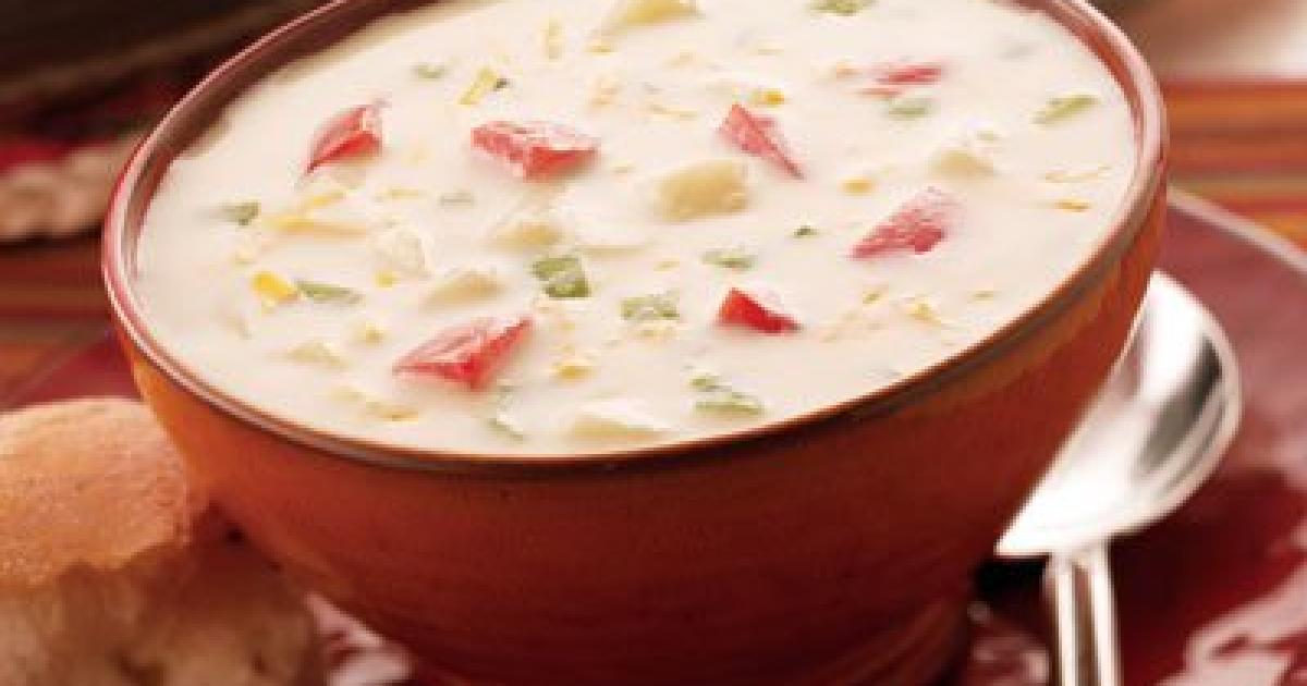 Sopa de Crema Con Papas y Queso Carnation® Milks