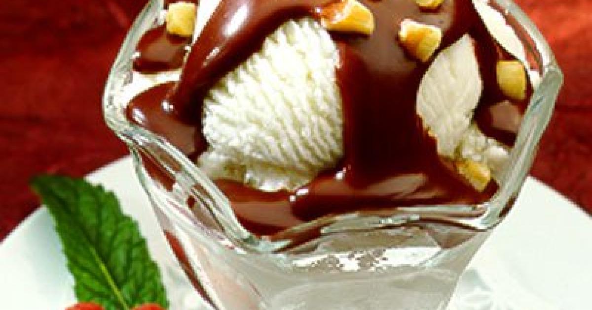 Rich Creamy Hot Fudge Sauce NESTLÉ® TOLL HOUSE®