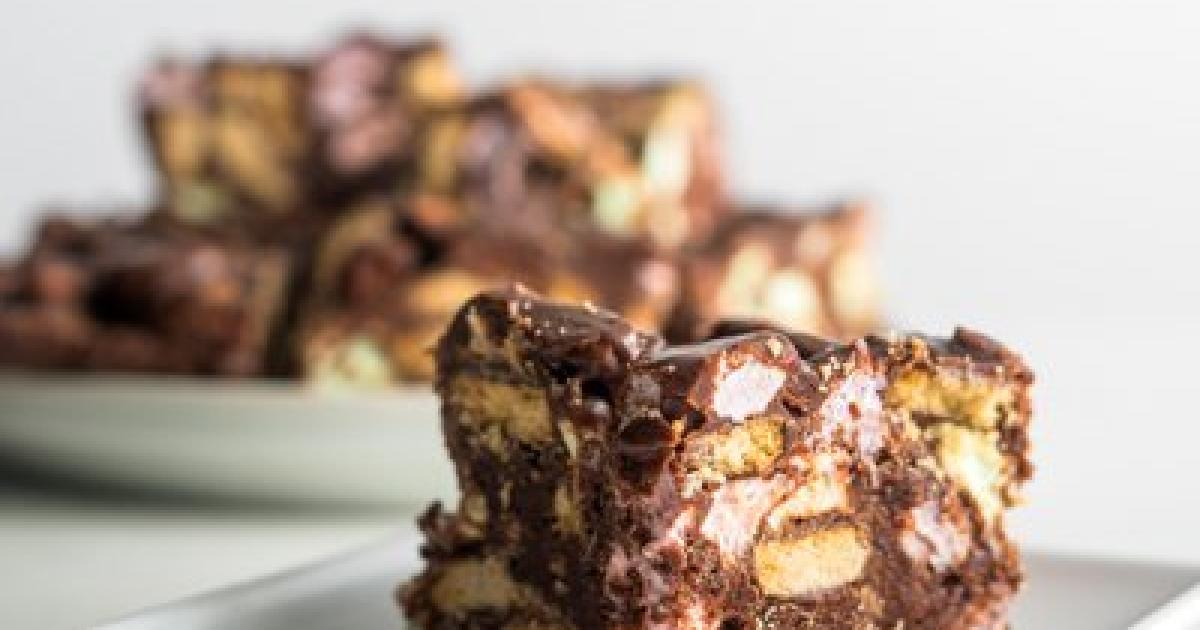 Spring S'Mores Bars | NESTLÉ® TOLL HOUSE®