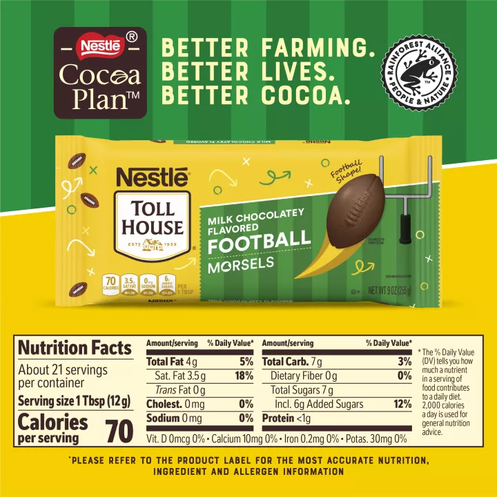 Vista frontal central de trocitos NESTLÉ® TOLL HOUSE® Milk Chocolatey Flavored Football Morsels, bolsa de 255 g (9 oz). PESO NETO 255 g (9 oz).