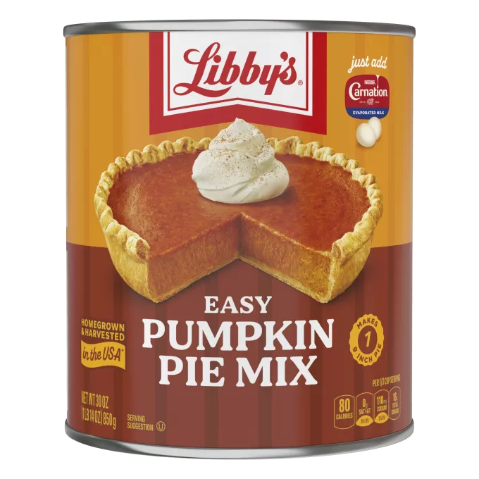Fotografía frontal de una lata naranja y marrón de la Mezcla Fácil de Tarta de Calabaza LIBBY'S. Tiene la marca Libby's y el logotipo rojo y blanco sobre un recuadro marrón que muestra el nombre del producto en letras blancas y una tarta de calabaza completa junto a una espátula dorada para servir.