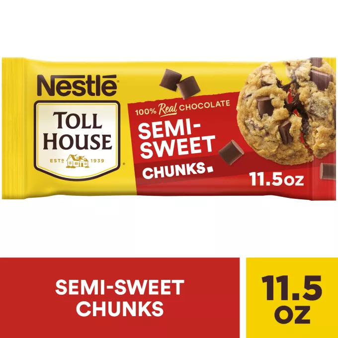 Bolsa de trocitos de chocolate semidulce con una galleta chocolatosa y trocitos de chocolate que lee deliciosos y cremosos.