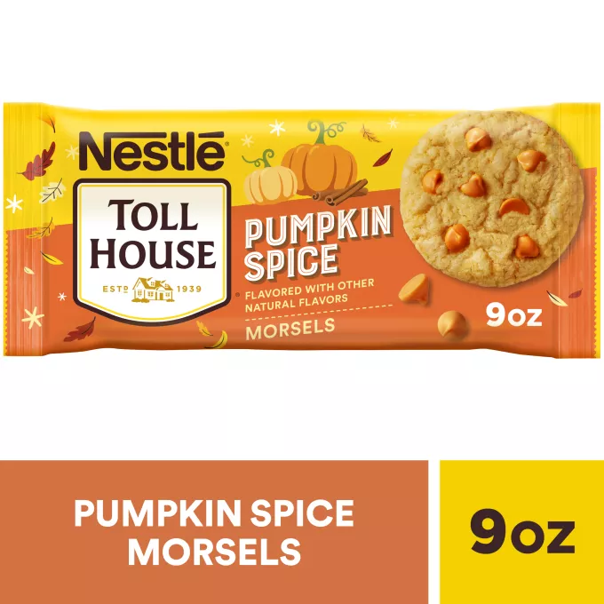 Vista frontal centrada de bolsa de 9 onzas de Pumpkin Spice Morsels de TOLL HOUSE con peso neto de 9oz (255g).