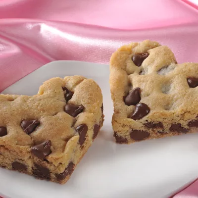 NESTLÉ® TOLL HOUSE® Chocolate Chip Cookie Hearts