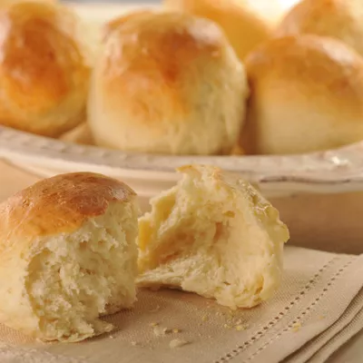 Bread Machine Garlic Dinner Rolls