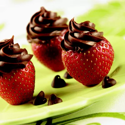 Inside-Out Chocolate Strawberries