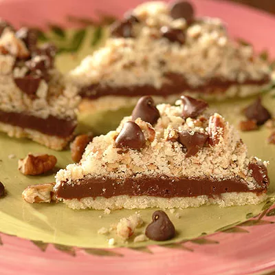 Cazuela de Tostada Francesa de Durazno y Almendras