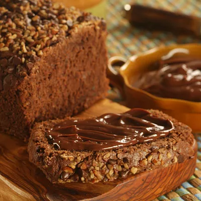 Cazuela de Tostada Francesa de Durazno y Almendras