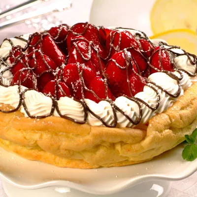 Cazuela de Tostada Francesa de Durazno y Almendras