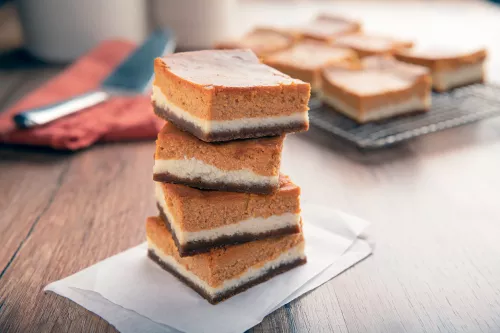 Pumpkin Cheesecake Bars