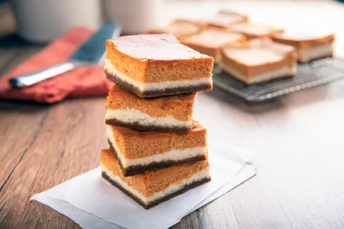 Pumpkin Cheesecake Bars