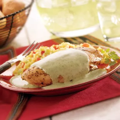 Crema de Cilantro Sobre Pollo