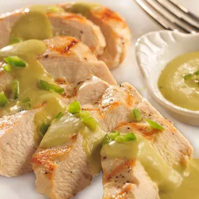 Chicken Breasts With Poblano Sauce