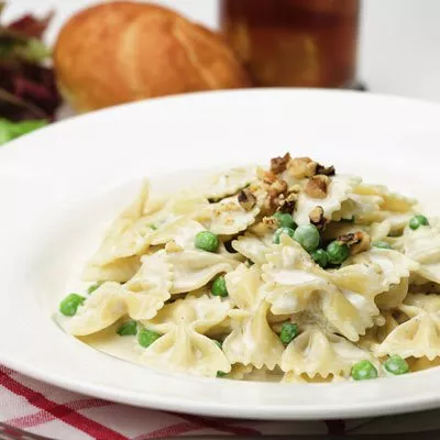 Fusilli with Blue Cheese & Toasted Walnuts