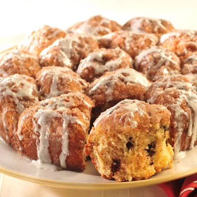 Pull-Apart Cinnamon Chocolate Coffeecake