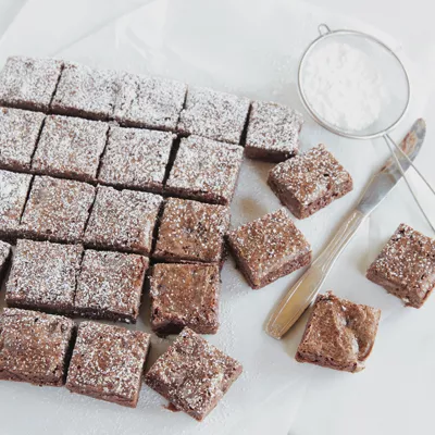 Easy Dark Chocolate Stout Brownies