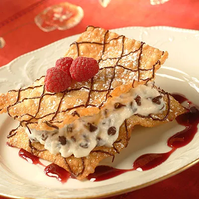 Napoleon Cannoli Stacks