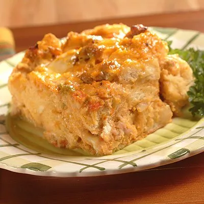 Cazuela de Tostada Francesa de Durazno y Almendras