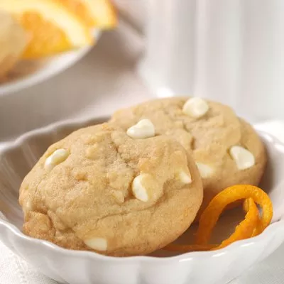 Cazuela de Tostada Francesa de Durazno y Almendras