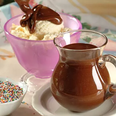 Cazuela de Tostada Francesa de Durazno y Almendras