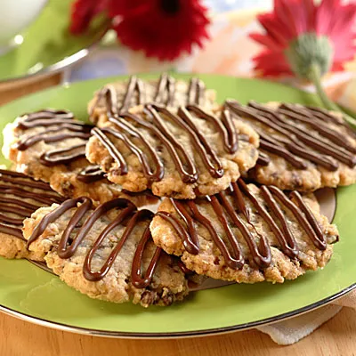 Cazuela de Tostada Francesa de Durazno y Almendras