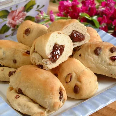 Cazuela de Tostada Francesa de Durazno y Almendras
