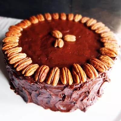 Cazuela de Tostada Francesa de Durazno y Almendras