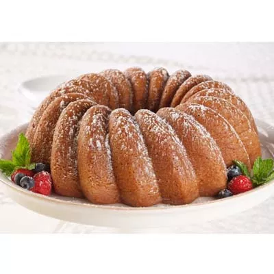 Cazuela de Tostada Francesa de Durazno y Almendras