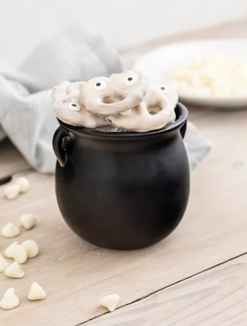 Spooky Pretzel Ghouls