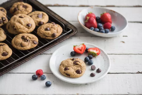 Dark Chocolate Chip Cookies with Coconut Oil