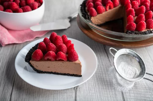 No Bake Chocolate Raspberry Pie