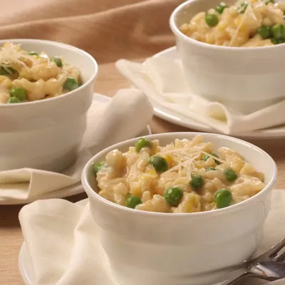 Sencillo Risotto con Chícharos y Queso Parmesano