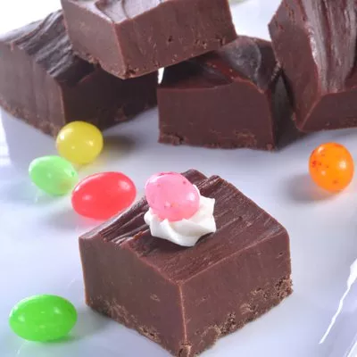 Toll House Easter Basket Fudge