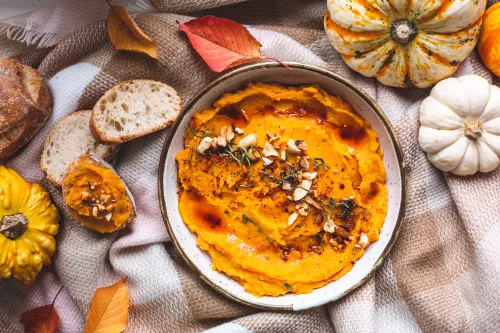 Snackin Pumpkin Hummus