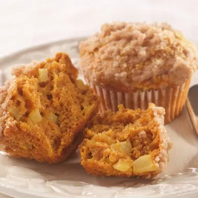 Pumpkin Apple Streusel Muffins
