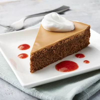 Chocolate Truffle Cake With Strawberry Sauce