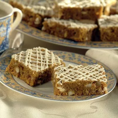 Pumpkin White Chip Macadamia Bars