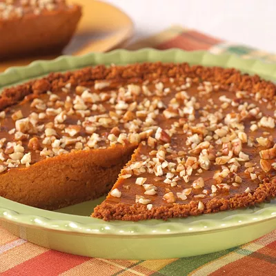 Cazuela de Tostada Francesa de Durazno y Almendras