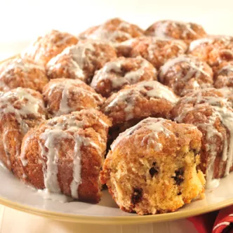 Pull-Apart Cinnamon Chocolate Coffeecake